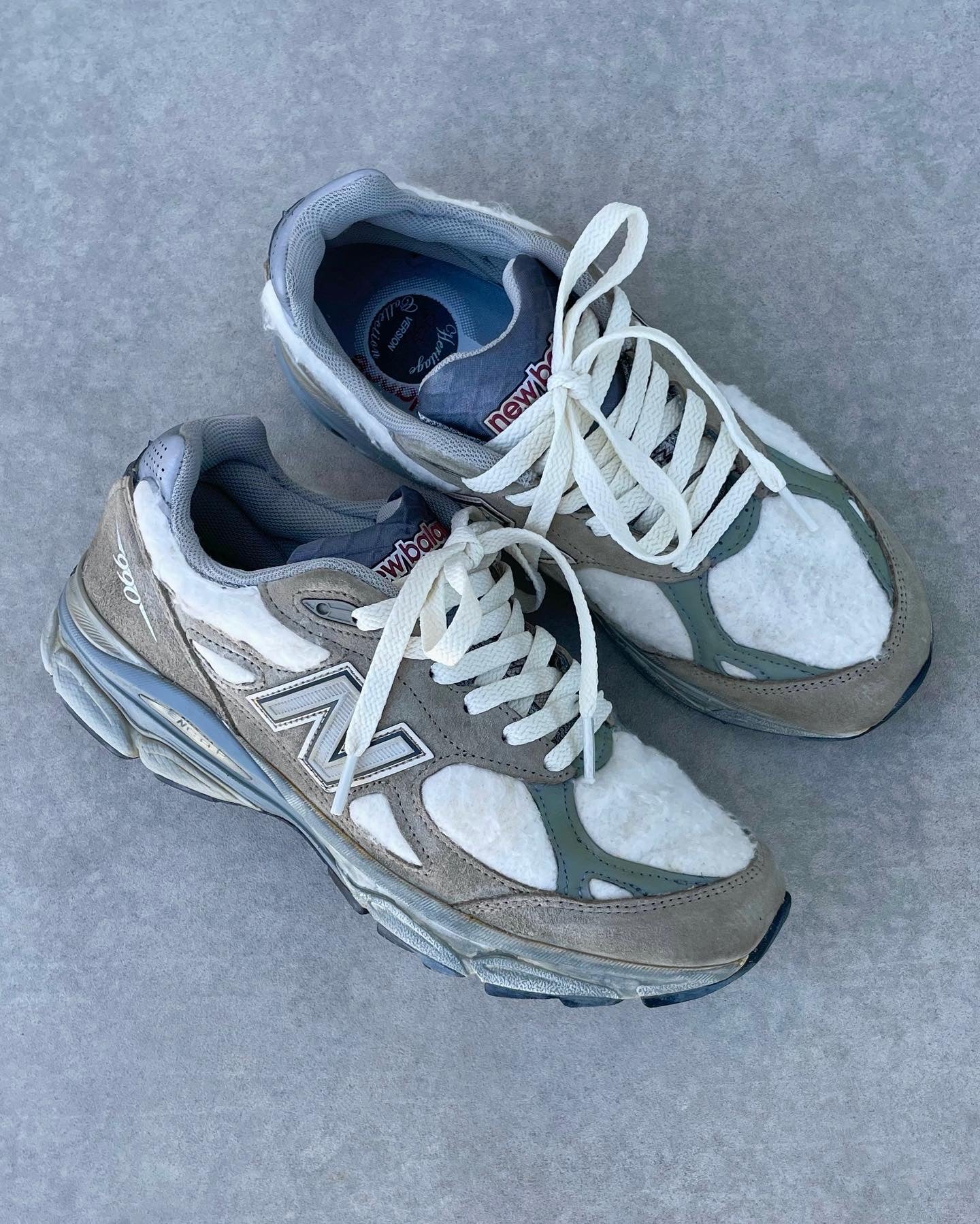 990 V3 "Dusty Clouds"