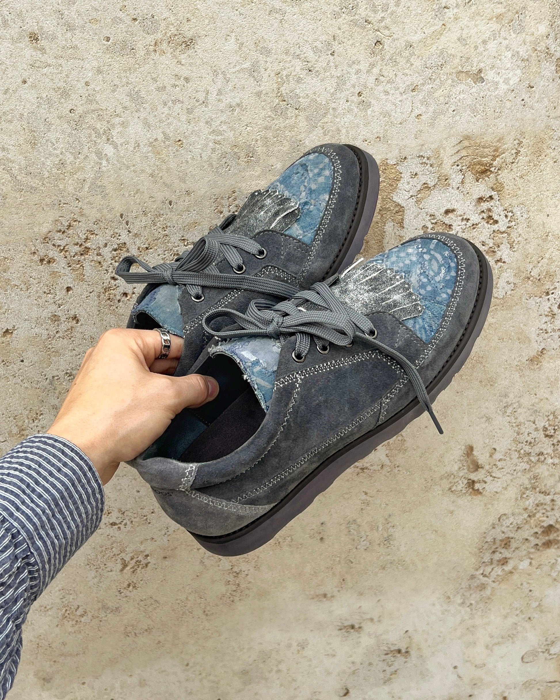 PREPPY ROOS w/@kangaroos.originals