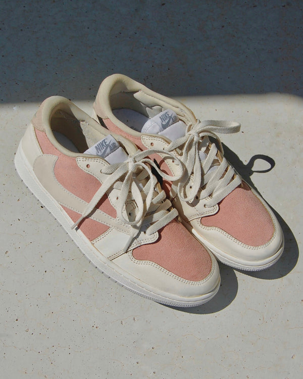 Air Jordan 1 Low "TS Strawberry Cream"