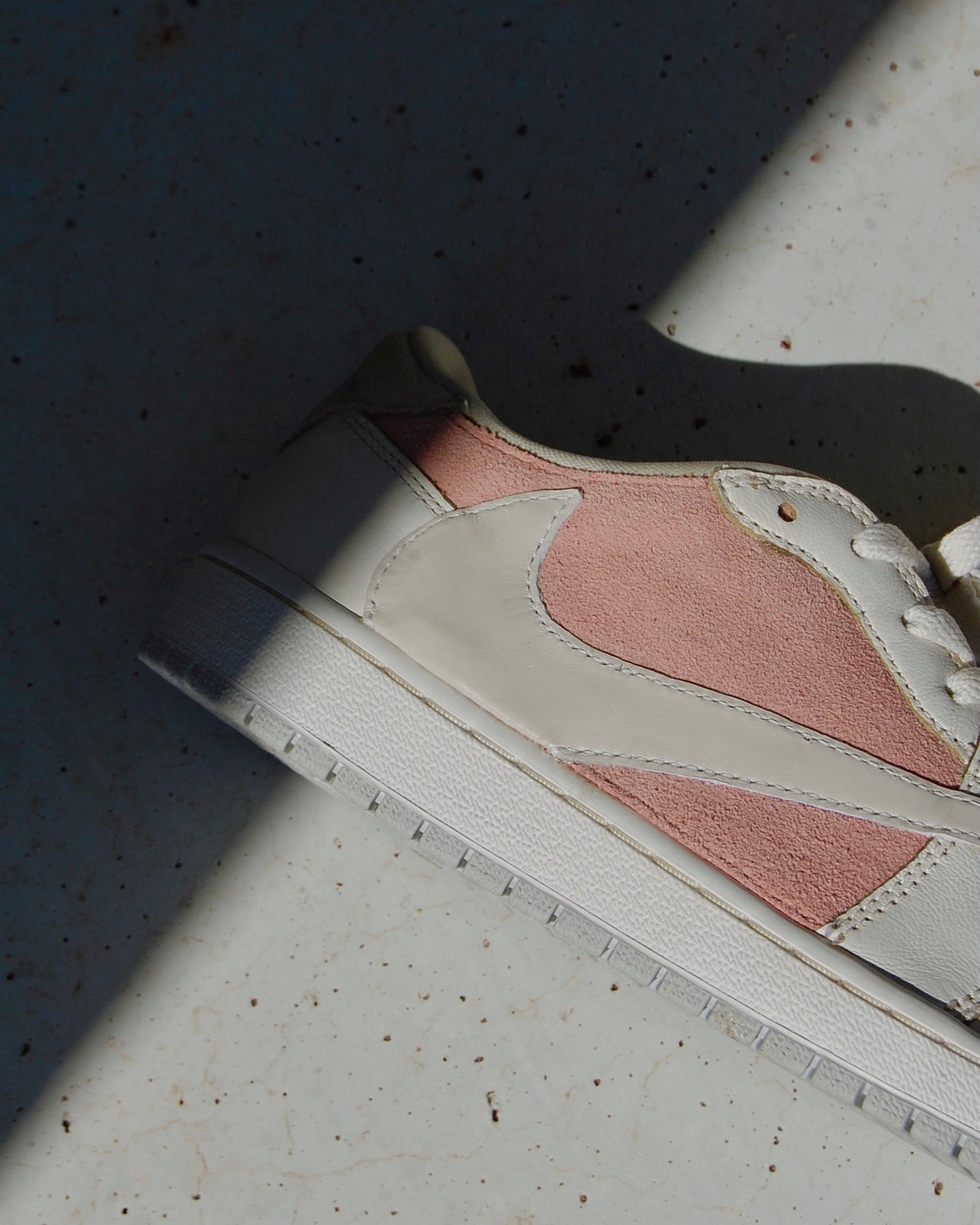 Air Jordan 1 Low "TS Strawberry Cream"