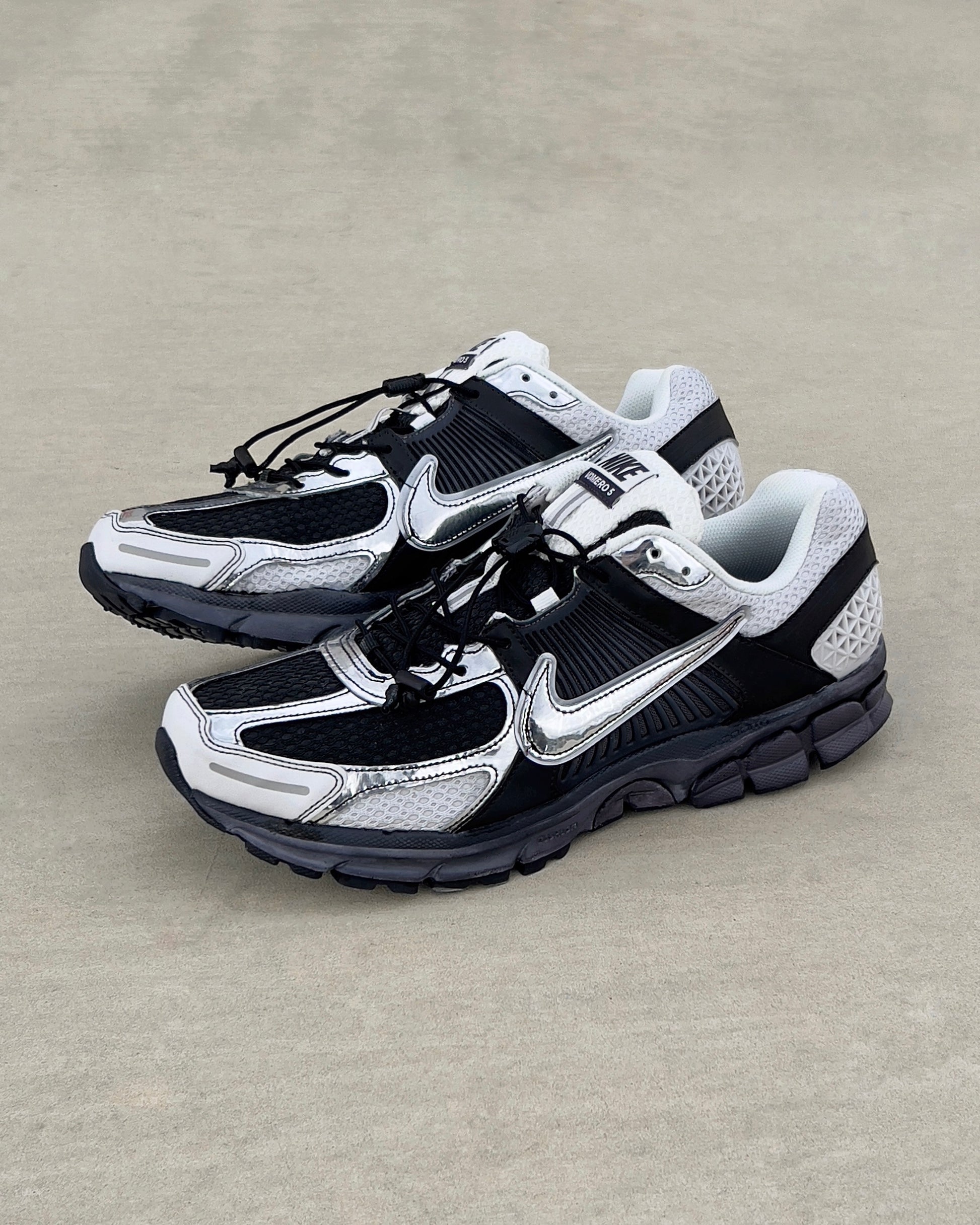 Vomero 5 "Black Steel"
